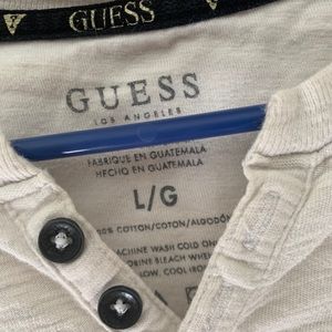 3 for $20 / Men’s Guess shirt